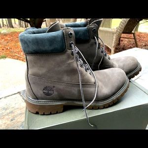 Timberland Men’s 6 in Premium Boot, size 9.5